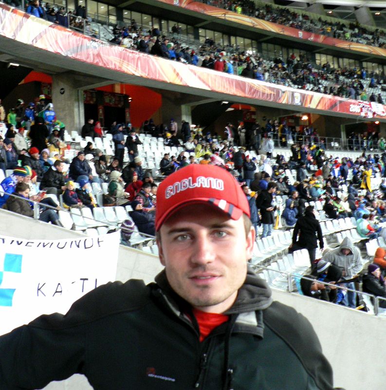 JAR 545.JPG - Postupně se začal stadion zaplňovat.